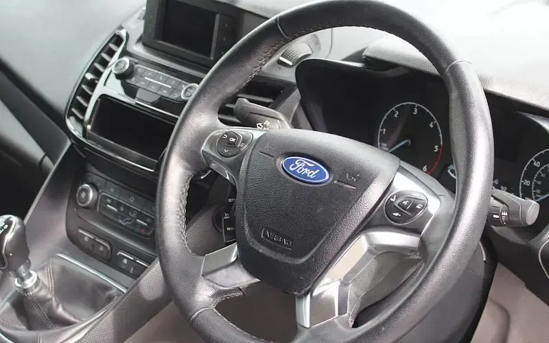 Used Ford Transit Limited 101 HP (74 kW) 2024 White Van