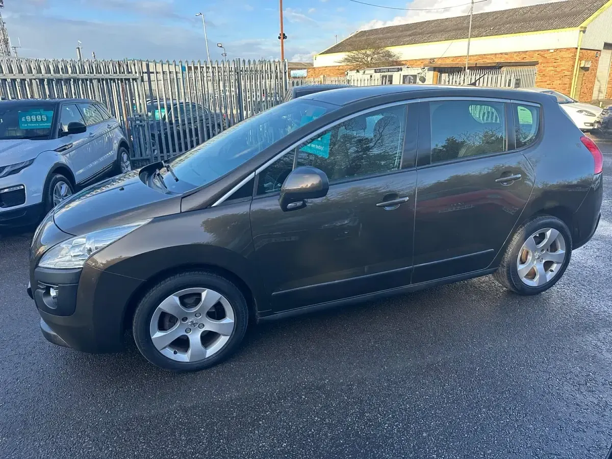 Gebraucht Peugeot 3008 Sport 112 PS (82 kW) 2010 Braun Kombi