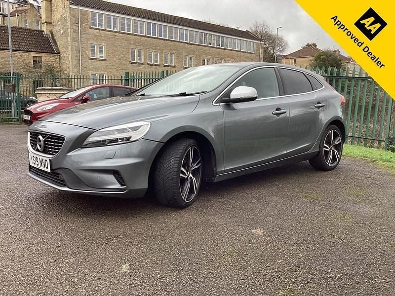 Used Volvo V40 R-Design 122 HP (89 kW) 2019 Grey Hatchback