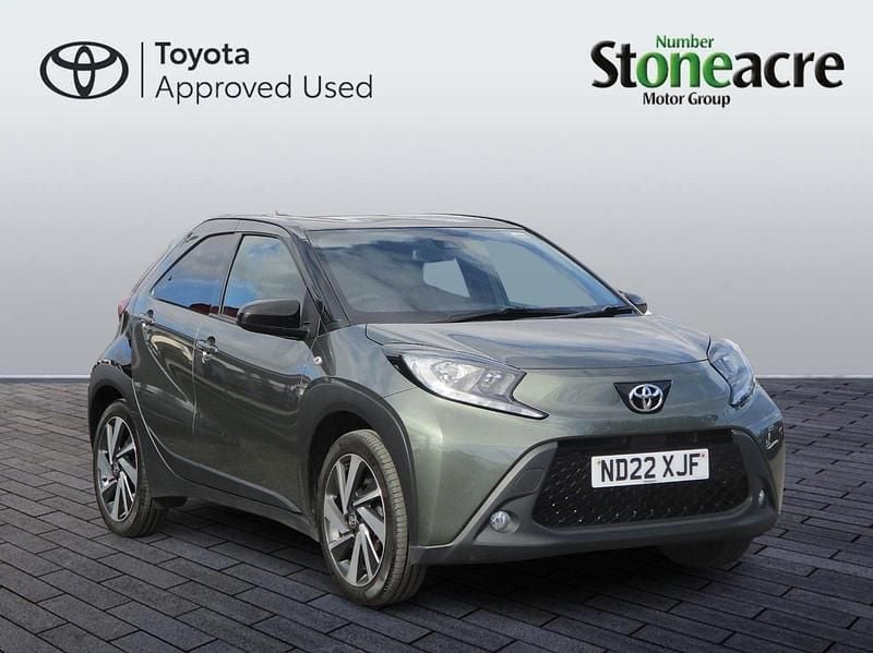 Green Used 2022 Toyota Aygo Hatchback | £12,750 (Fair price) - Image 1/2