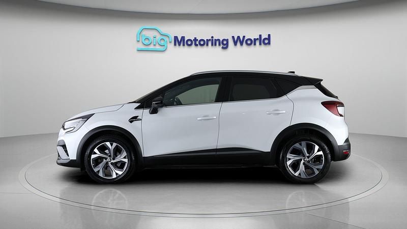 Used Renault Captur RS Line 141 HP (103 kW) 2022 White/black SUV