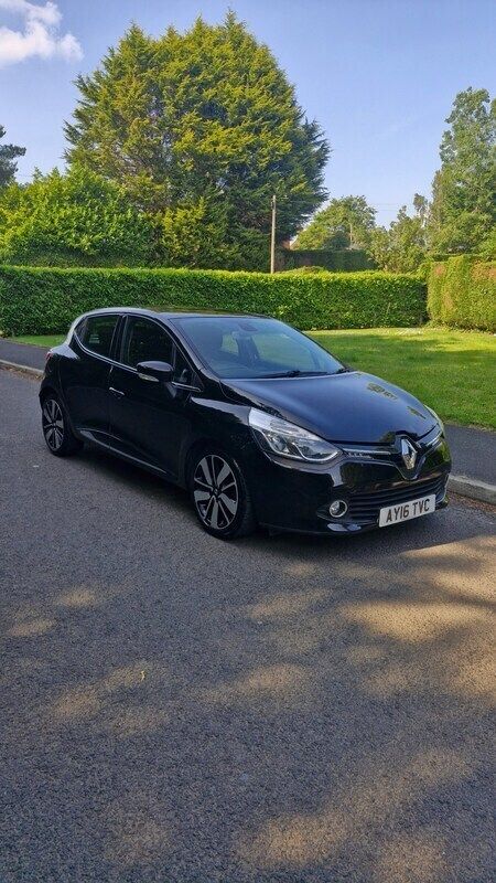 Black Used 2016 Renault Clio IV Dynamique Hatchback | £3,995 (Good price) - Image 1/4