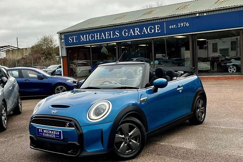 Used 2022 Mini Cooper S Classic Hatchback | £15,995 (Good price) - Image 1/1