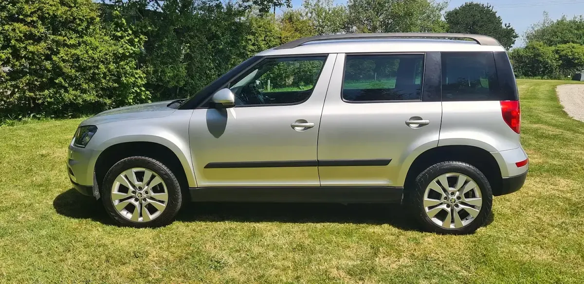 Used Skoda Yeti SE L 110 HP (80 kW) 2015 Silver SUV