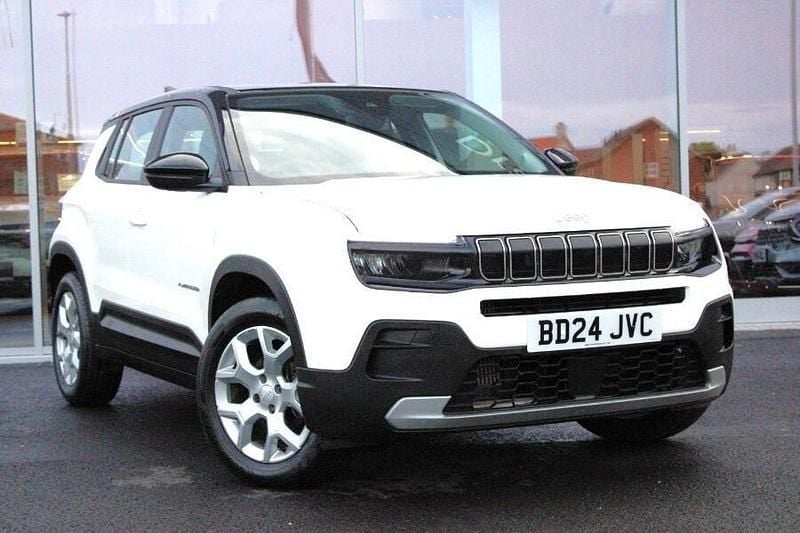 White/black Used 2024 Jeep Avenger Altitude SUV | £16,499 (Good price) - Image 1/3