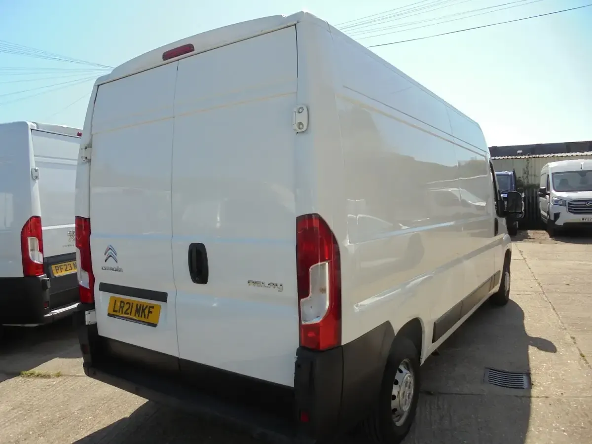 Used Citroën Relay 140 HP (102 kW) 2021 White Van