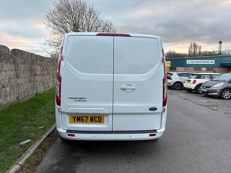Used Ford Transit Custom Limited 130 HP (95 kW) 2018 White