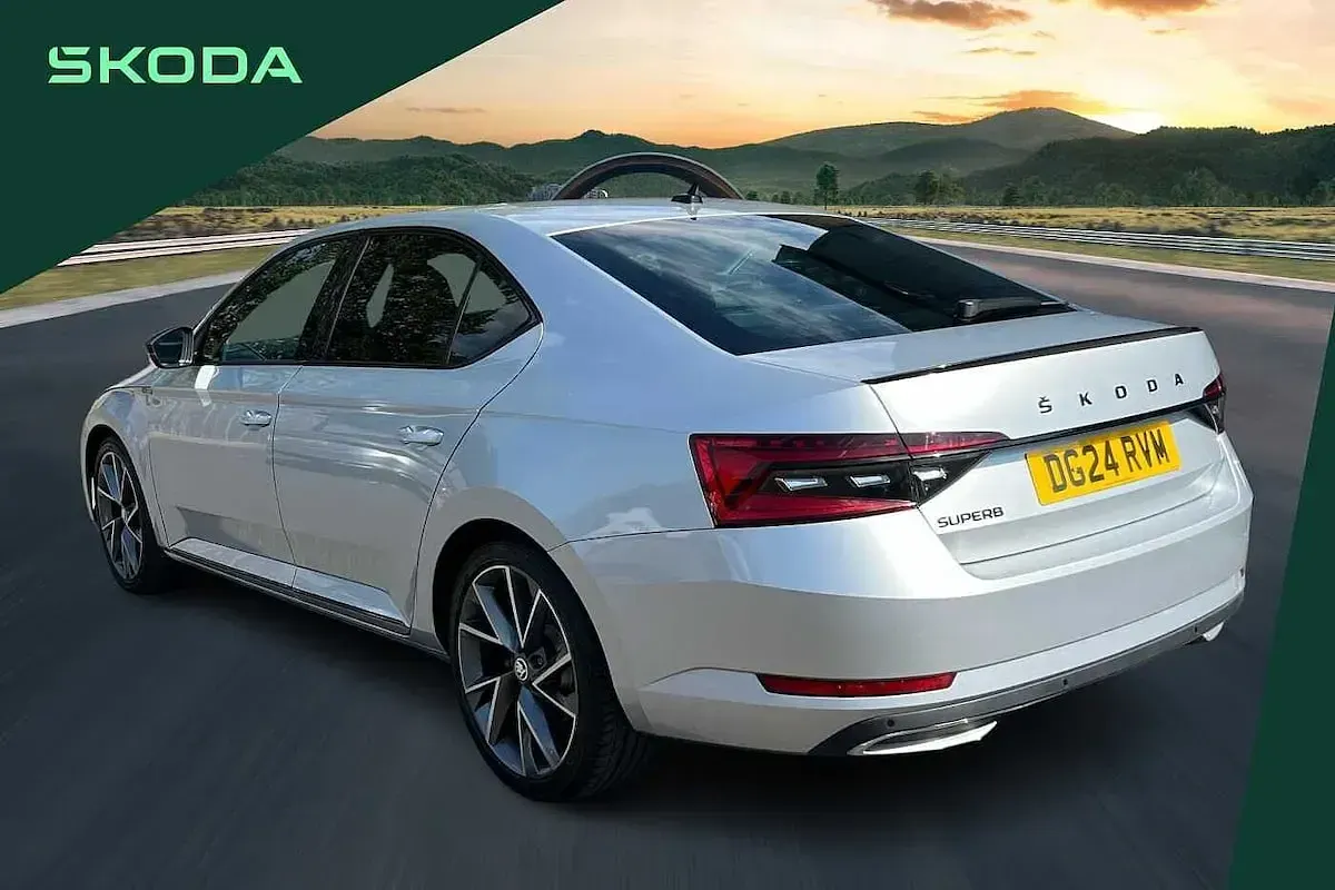 Used Skoda Superb SportlinePlus 160 HP (117 kW) 2024 Silver Hatchback