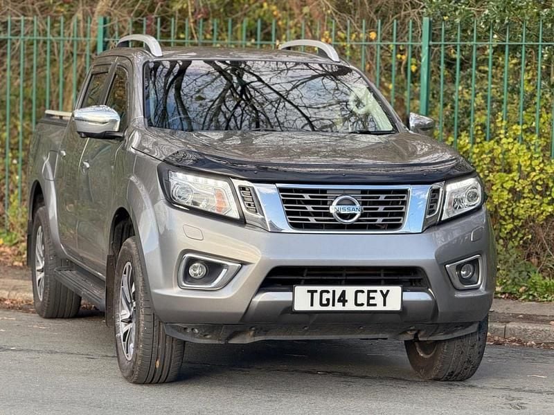 Grey Used 2017 Nissan Navara Tekna Pickup | £12,500 (Fair price) - Image 1/4