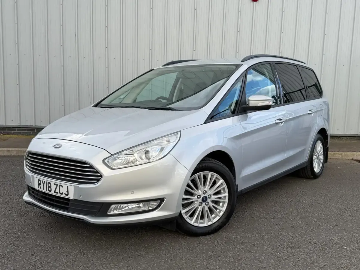 Gebraucht Ford Galaxy Zetec 150 PS (110 kW) 2018 Silber Van / Kleinbus