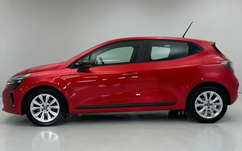 Used Renault Clio Evolution 90 HP (66 kW) 2024 Renault id  flame red  Hatchback
