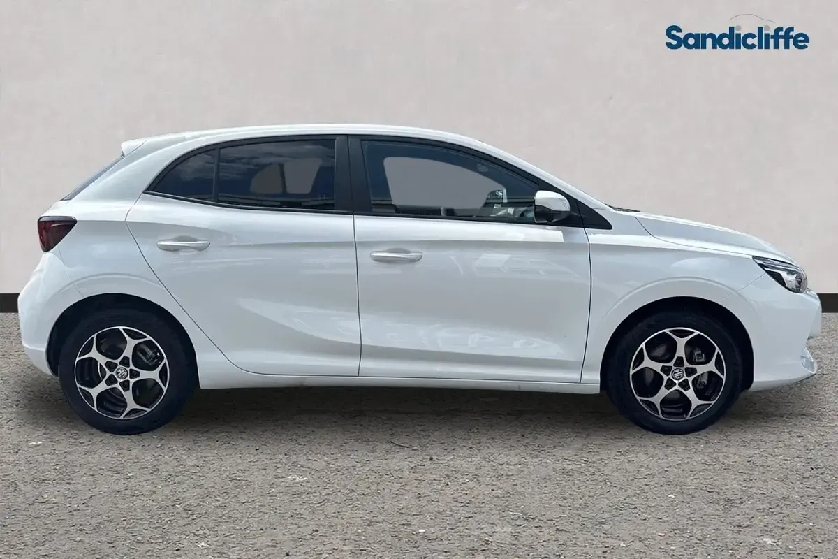 Used MG MG3 Trophy 194 HP (142 kW) 2024 Solid  arctic white Hatchback