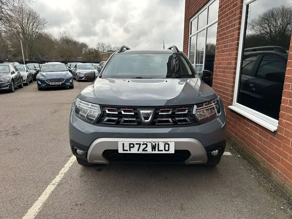 Used Dacia Duster Extreme 98 HP (72 kW) 2023 Grey SUV
