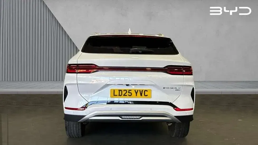 Used BYD Seal U Boost 218 HP (160 kW) 2025 White SUV