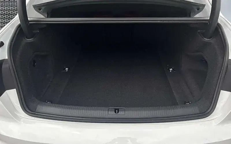 Used Audi A4 S-Line 204 HP (150 kW) 2024 White Sedan