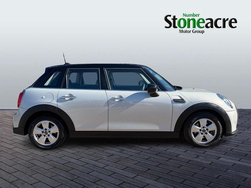 Used Mini Cooper Classic 134 HP (98 kW) 2022 Silver Hatchback