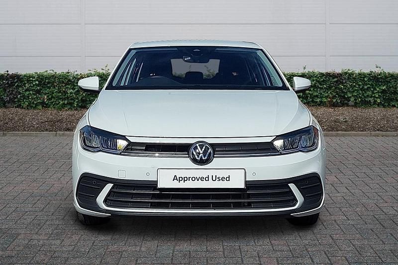 Used VW Polo Life 95 HP (69 kW) 2023 White Hatchback