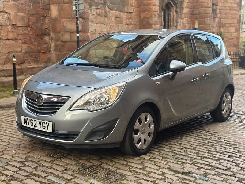 Used Vauxhall Meriva 110 HP (80 kW) 2013 Silver MPV