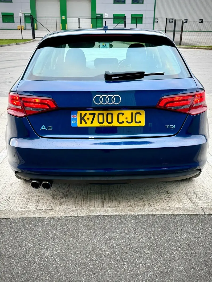 Używany Audi A3 Sport 2013 Niebieski Hatchback