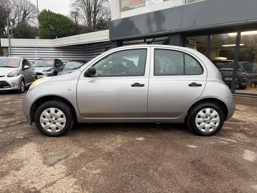 Used Nissan Micra S 79 HP (58 kW) 2004 Silver Hatchback