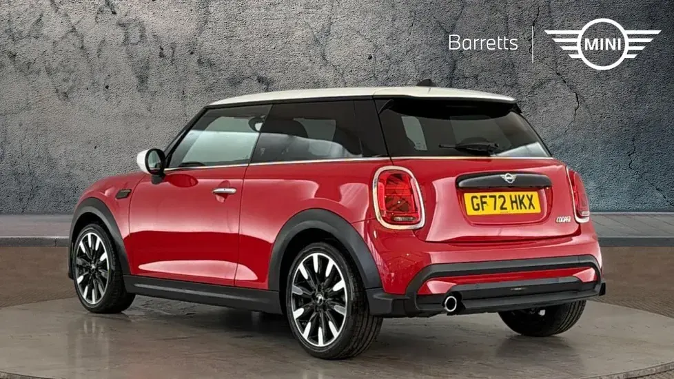 Used Mini Cooper Exclusive 134 HP (98 kW) 2022 Red Hatchback