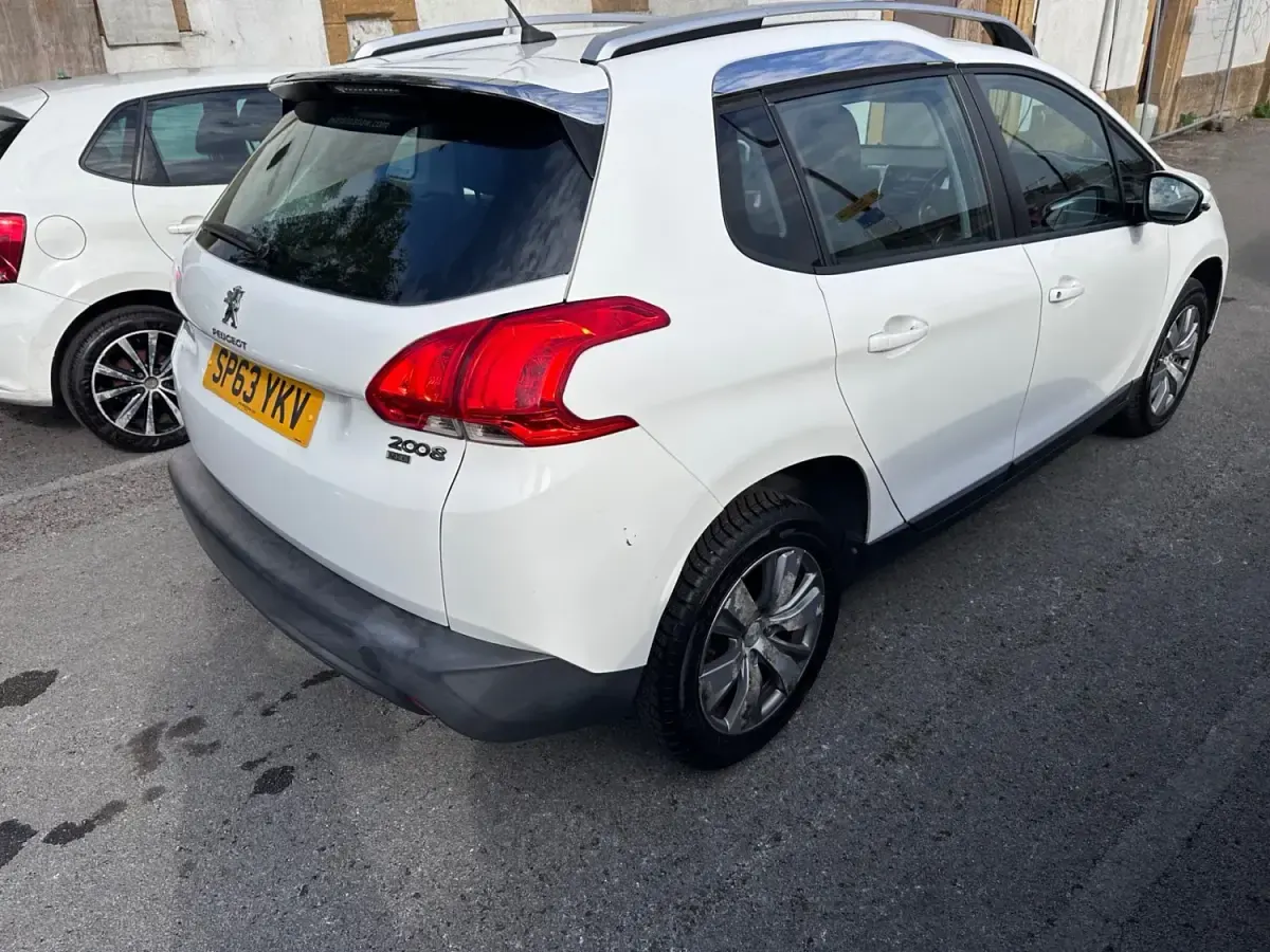 Second-hand Peugeot 2008 Active 2013 Alb SUV