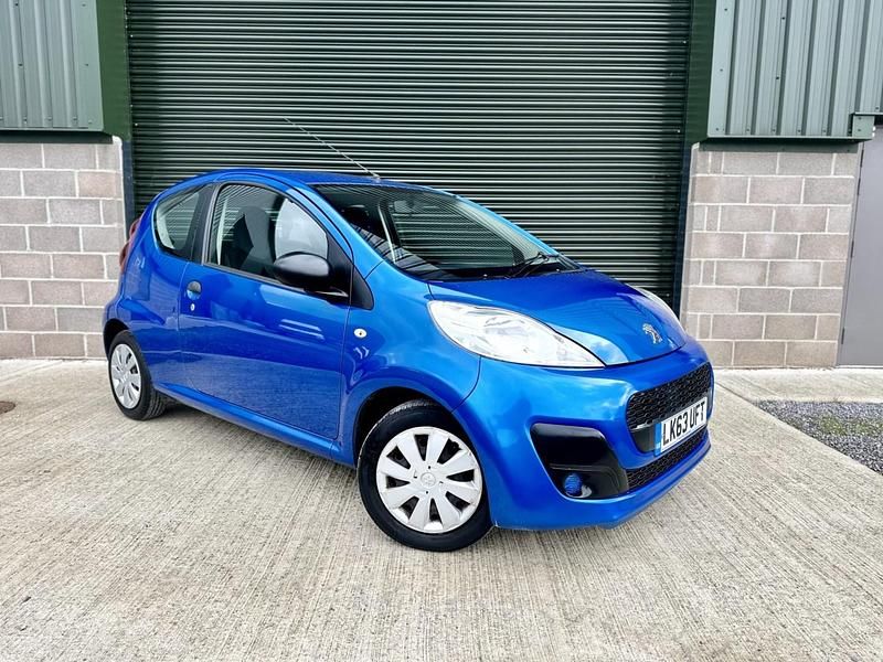 Blue Used 2014 Peugeot 107 Access Hatchback | £2,890 (Fair price) - Image 1/4