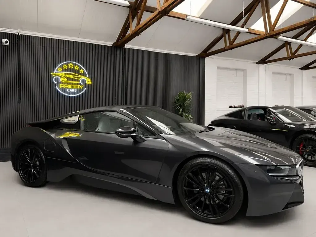 Used BMW i8 2018 Grey Cabriolet
