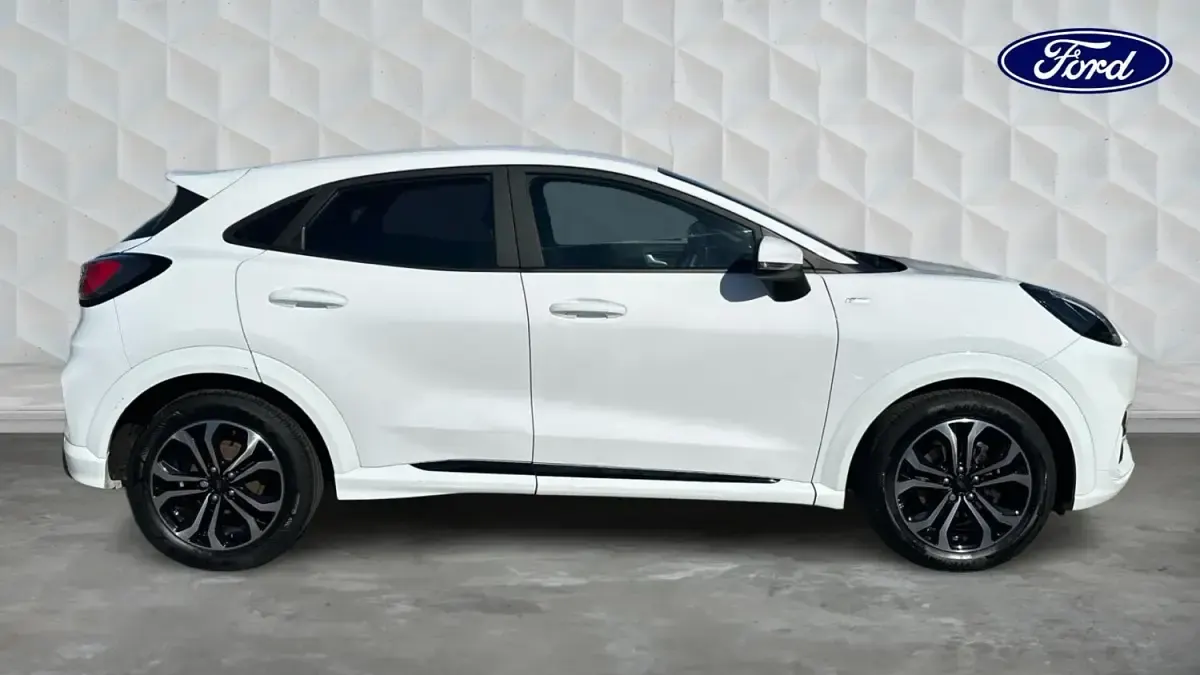 Begagnad Ford Puma ST-Line 2023 Vit SUV