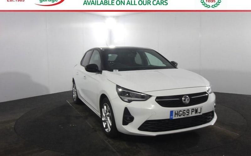 Used Vauxhall Corsa SRi 101 HP (74 kW) 2020 White Hatchback