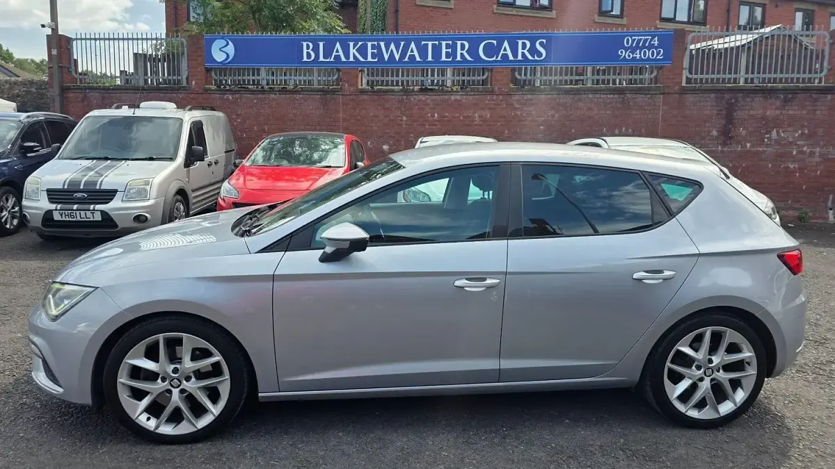 Used Seat Leon FR 190 HP (139 kW) 2019 Silver Hatchback