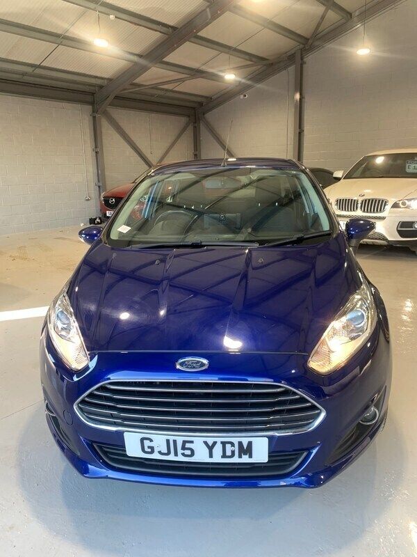 Blue Used 2015 Ford Fiesta Zetec Hatchback | £2,850 (Super price) - Image 1/4