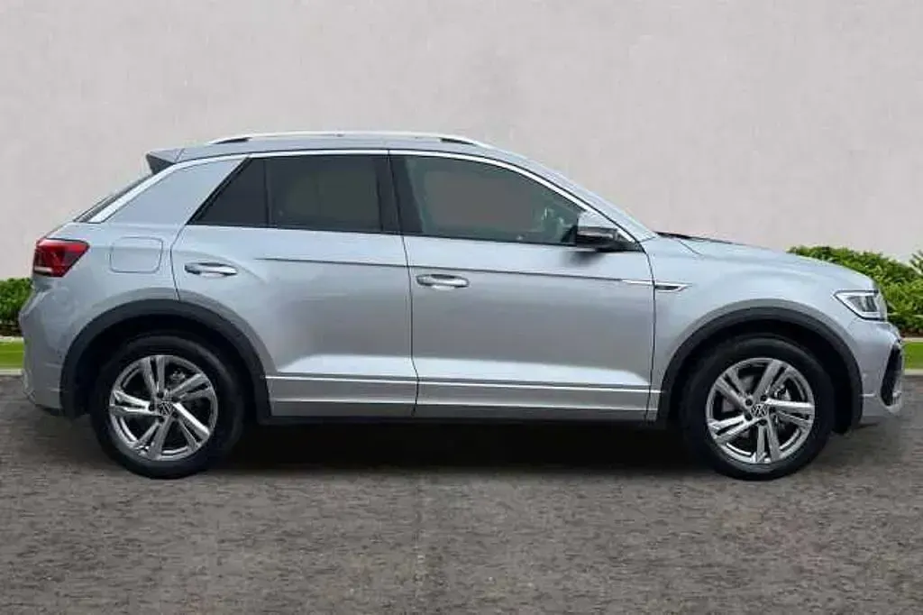 Used VW T-Roc R-line 150 HP (110 kW) 2025 Silver SUV