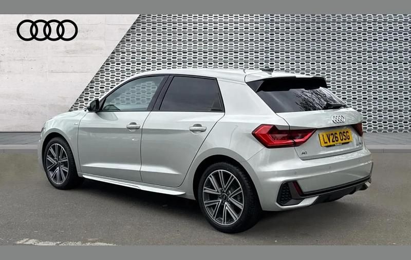 Usado Audi A1 S-Line 147 HP (108 kW) 2026 Prateado SUV