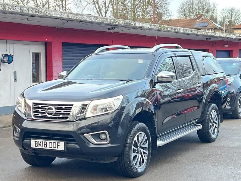 Used Nissan Navara Tekna 190 HP (139 kW) 2018 Black Pickup