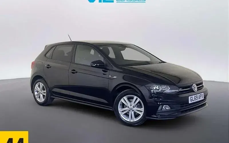 Begagnad VW Polo R-line 116 HK (85 kW) 2019 Halvkombi