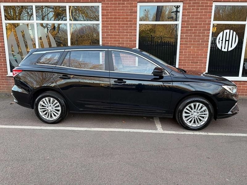 Used MG MG5 EV Excite 114 kW (156 HP) 2021 Black Estate