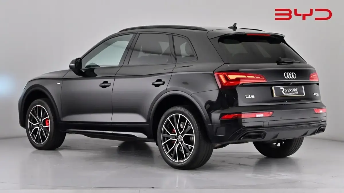 Used Audi Q5 Comfort 204 HP (150 kW) 2023 Black SUV