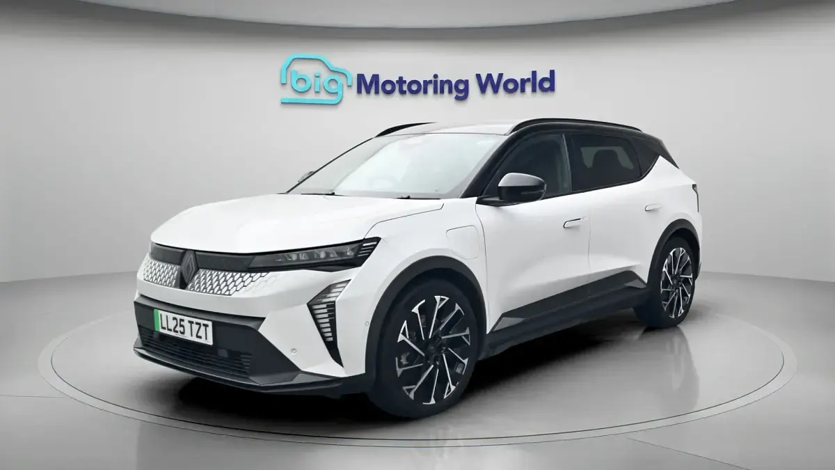 Used Renault Scenic E-Tech Esprit Alpine 161 kW (220 HP) 2024 White/black SUV