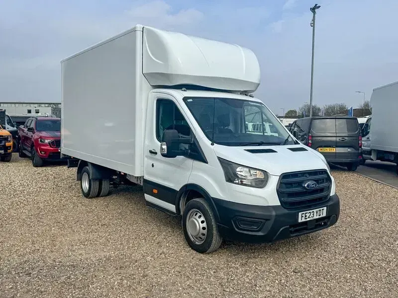 Używany Ford Transit Select 131 KM (96 kW) 2023 Biały Kabriolet