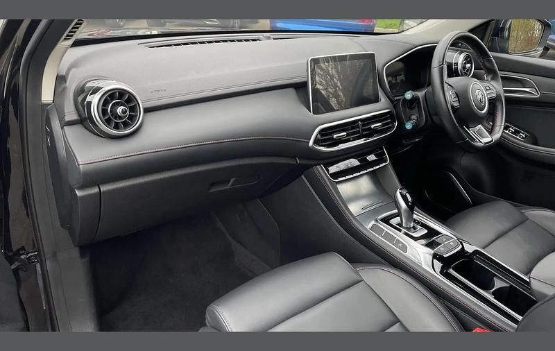 Used MG HS SE 258 HP (189 kW) 2023 Black SUV