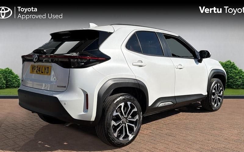 Used Toyota Yaris Hybrid Design 116 HP (85 kW) 2026 Estate