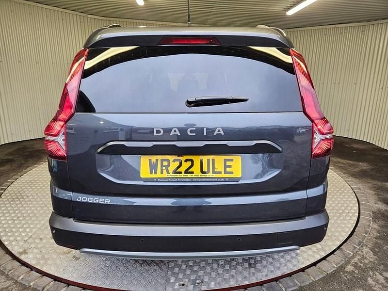 Used Dacia Jogger Comfort 110 HP (80 kW) 2022 Grey MPV
