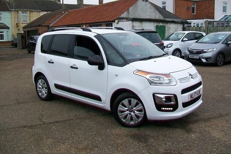 White Used 2017 Citroën C3 Picasso MPV | £5,995 (Fair price) - Image 1/1