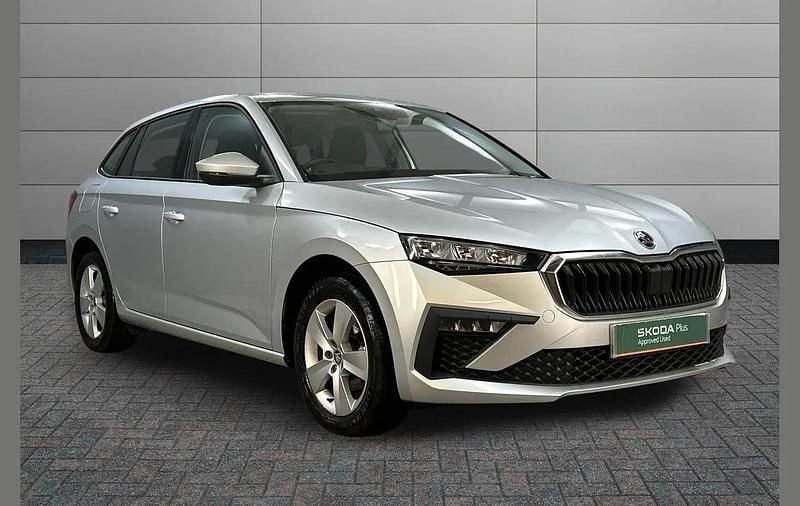 Used Skoda Scala SE 113 HP (83 kW) 2025 Brilliant silver metallic Hatchback