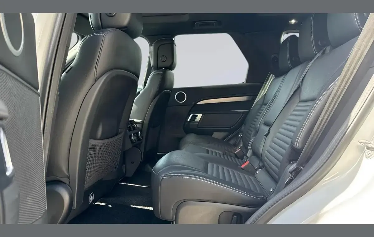 Used Land Rover Discovery SE Dynamic 296 HP (217 kW) 2023 White SUV