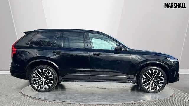 Used Volvo XC90 Plus 250 HP (183 kW) 2025 Metallic  onyx black SUV