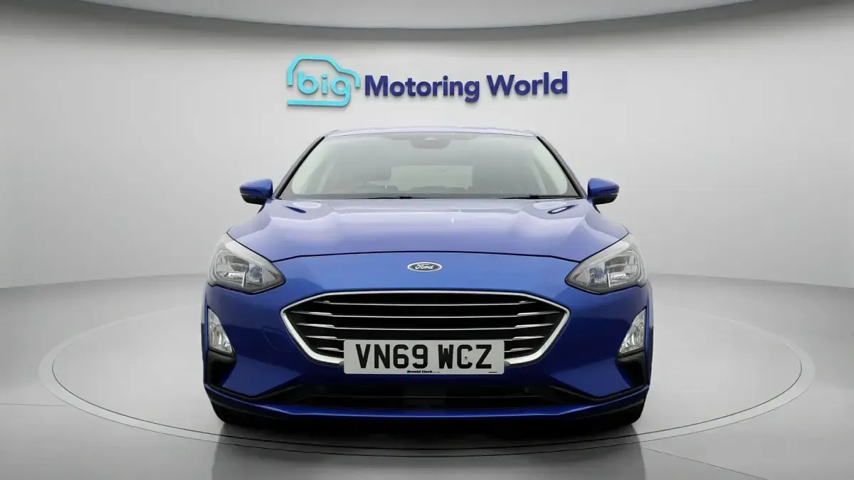 Used Ford Focus Titanium 125 HP (91 kW) 2020 Blue Hatchback