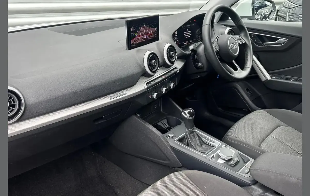 Used Audi Q2 Sport 147 HP (108 kW) 2022 White SUV