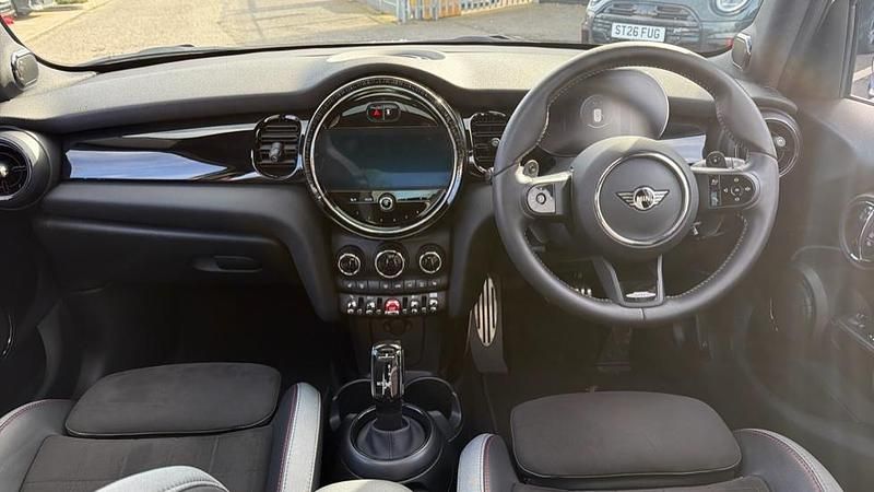 Used Mini Cooper S Hatch 176 HP (129 kW) 2024 White Hatchback